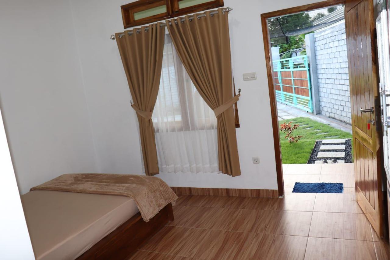 Room 212 Kuta  Exteriér fotografie