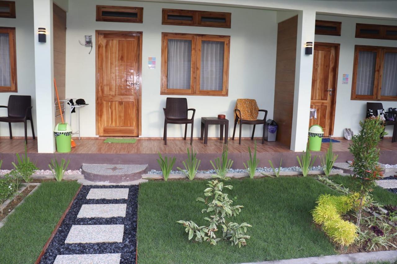 Room 212 Kuta  Exteriér fotografie